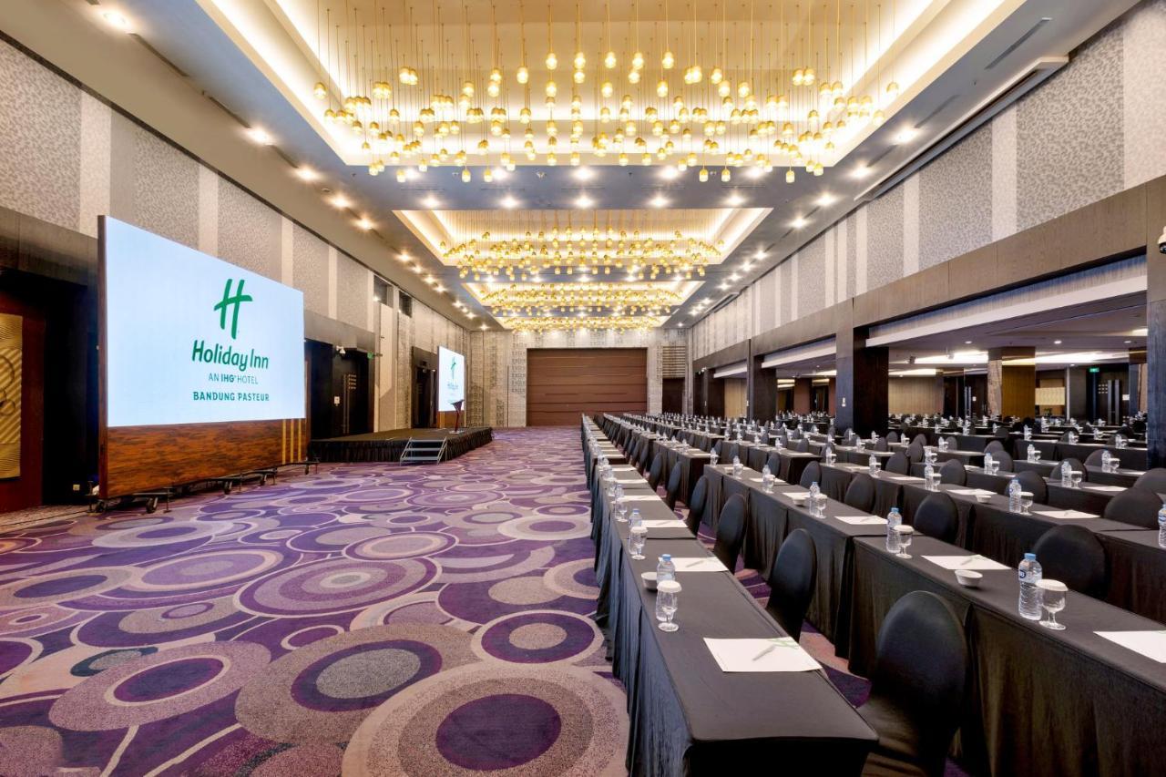 Holiday Inn Bandung Pasteur By Ihg Dış mekan fotoğraf