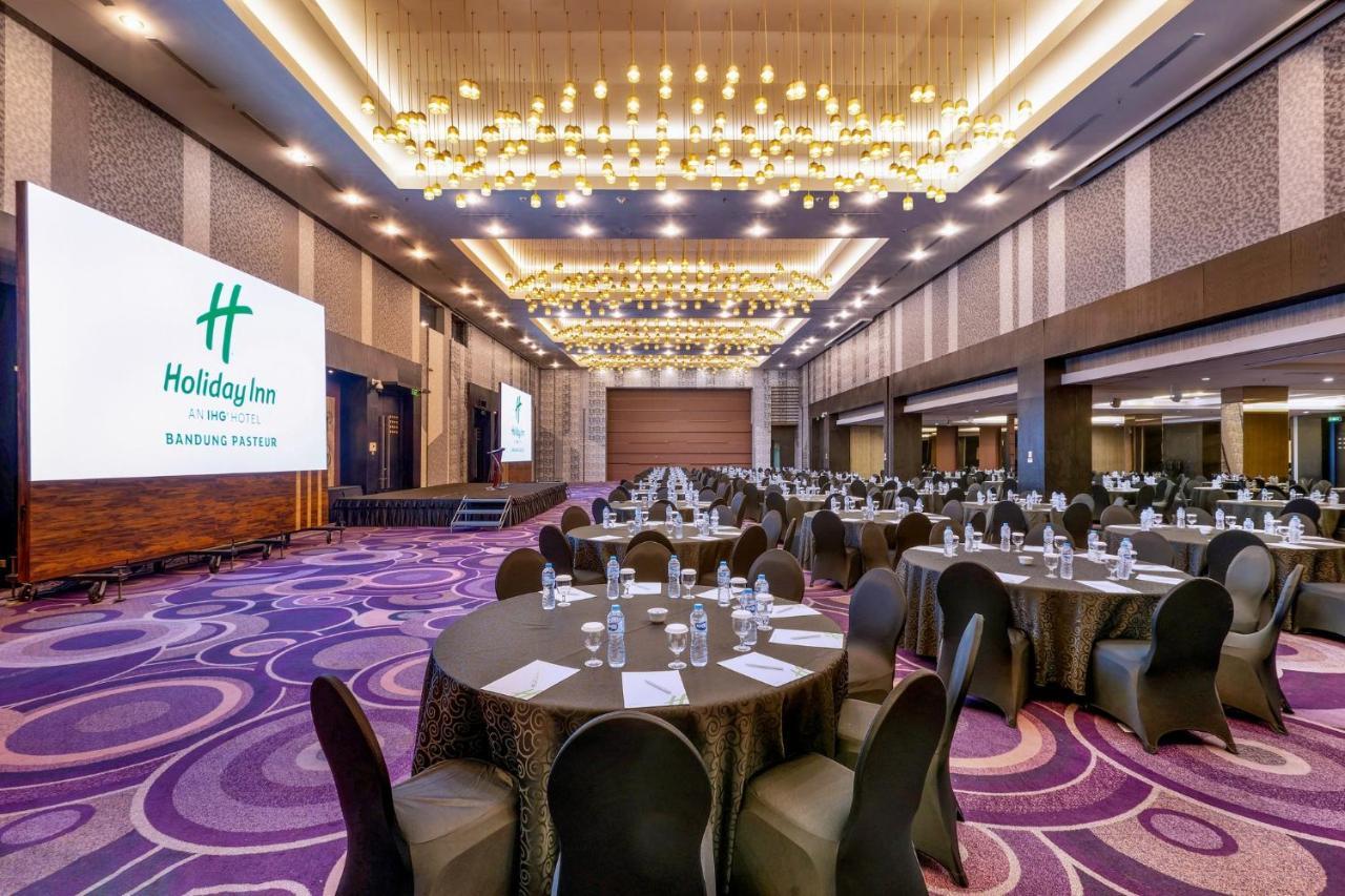 Holiday Inn Bandung Pasteur By Ihg Dış mekan fotoğraf