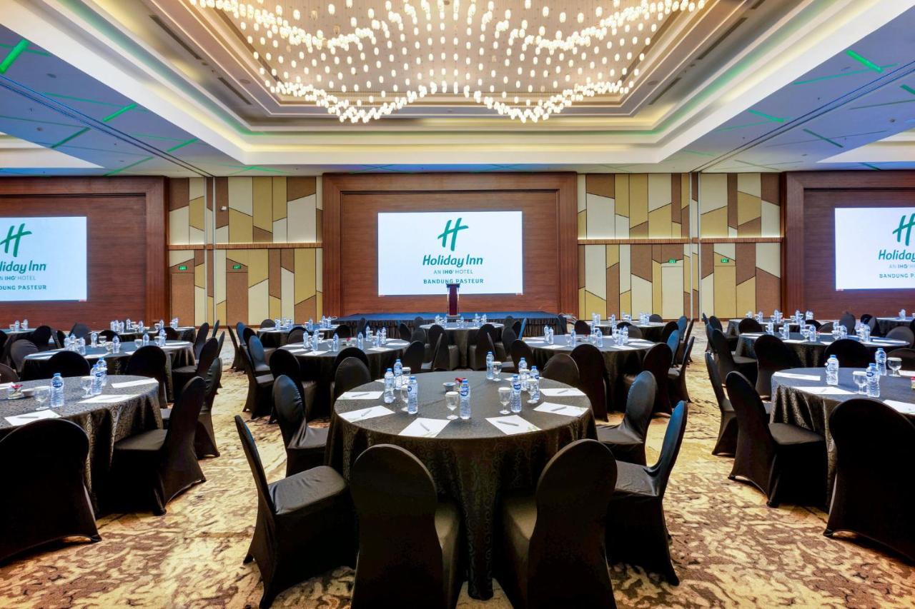 Holiday Inn Bandung Pasteur By Ihg Dış mekan fotoğraf