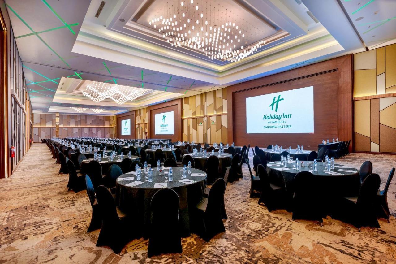 Holiday Inn Bandung Pasteur By Ihg Dış mekan fotoğraf