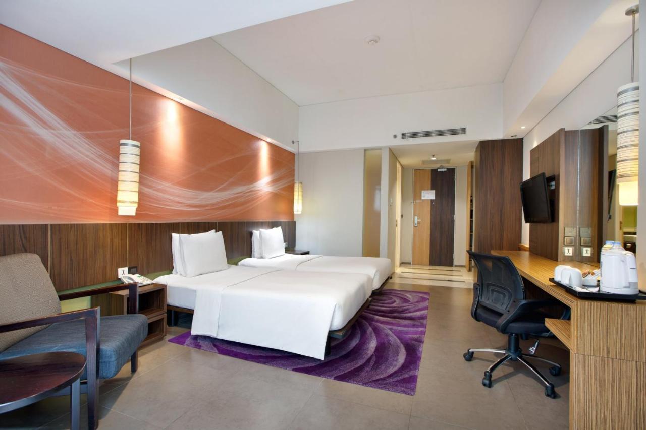 Holiday Inn Bandung Pasteur By Ihg Dış mekan fotoğraf