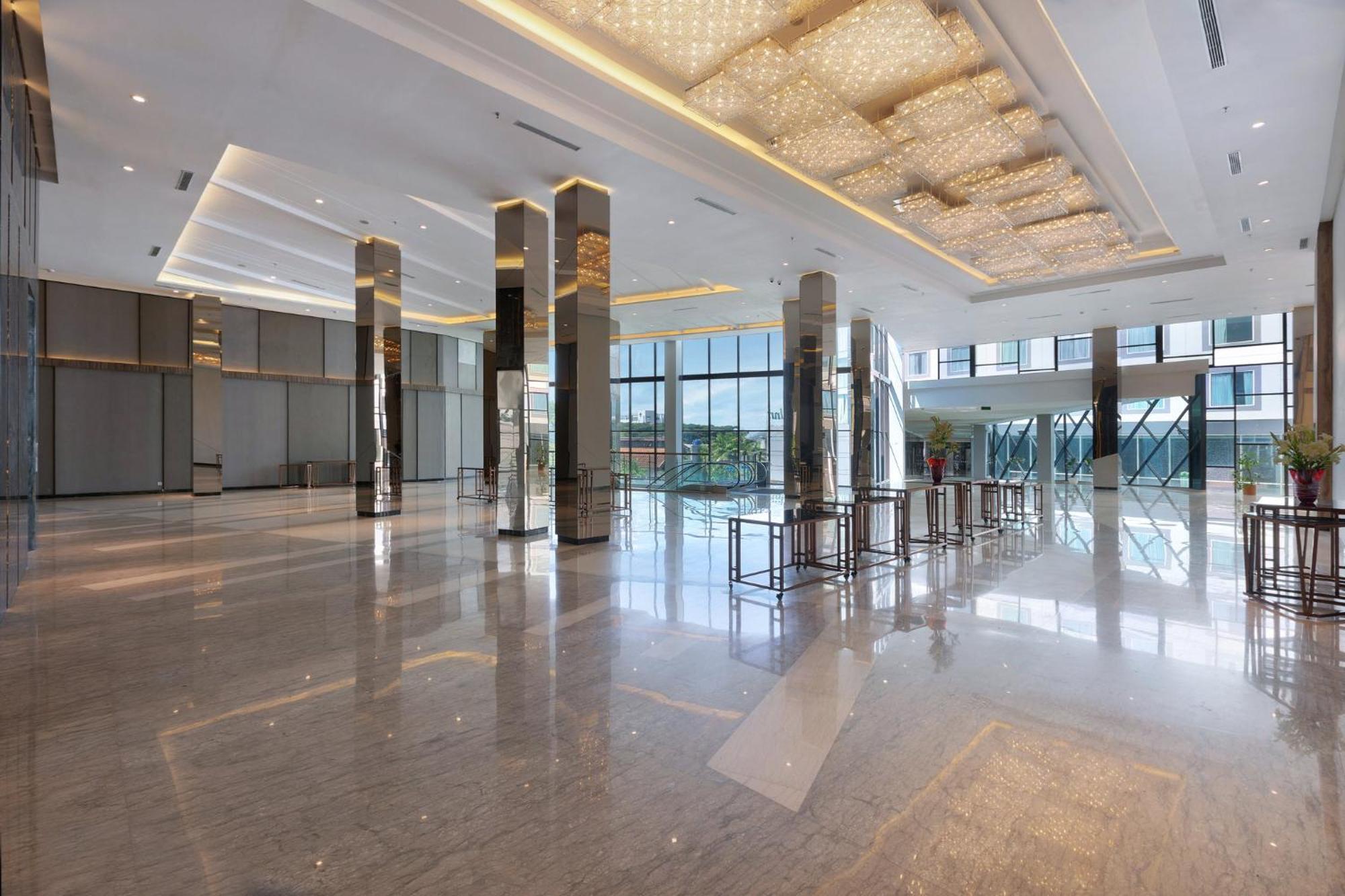 Holiday Inn Bandung Pasteur By Ihg Dış mekan fotoğraf